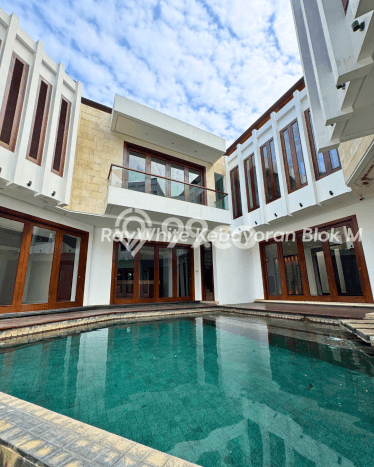 Rumah Elit Modern Siap Huni di Pondok Indah Jakarta Selatan Rumah Elit Modern Siap Huni di Pondok Indah Jakarta Selatan