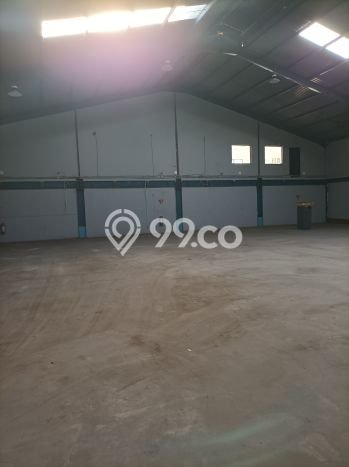 LOKASI STRATEGIS! Gudang Kawasan Pulo Gadung, Luas 2351m2m², Kawasan Ramai, Siap Operasional LOKASI STRATEGIS! Gudang Kawasan Pulo Gadung, Luas 2351m2m², Kawasan Ramai, Siap Operasional