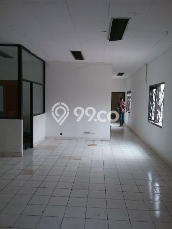 LOKASI STRATEGIS! Gudang Kawasan Pulo Gadung, Luas 2351m2m², Kawasan Ramai, Siap Operasional LOKASI STRATEGIS! Gudang Kawasan Pulo Gadung, Luas 2351m2m², Kawasan Ramai, Siap Operasional
