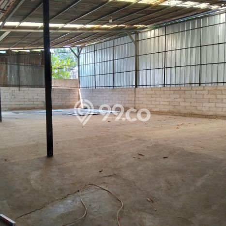 AREA BERKEMBANG! Gudang Disewakan Kawasan Cakung, Luas 1000m2m², Siap Operasional AREA BERKEMBANG! Gudang Disewakan Kawasan Cakung, Luas 1000m2m², Siap Operasional