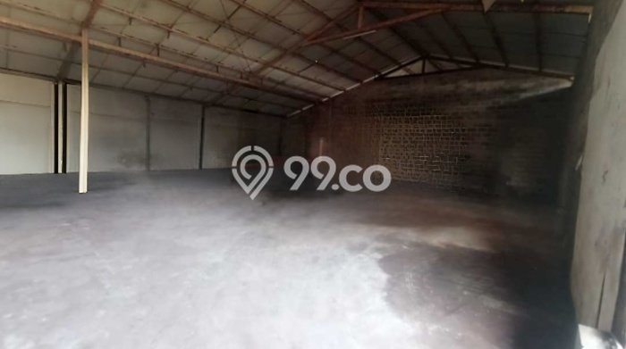 Gudang disewakan di Kelapa Gading Jakarta Utara dengan luas bangunan 216m2 Gudang disewakan di Kelapa Gading Jakarta Utara dengan luas bangunan 216m2