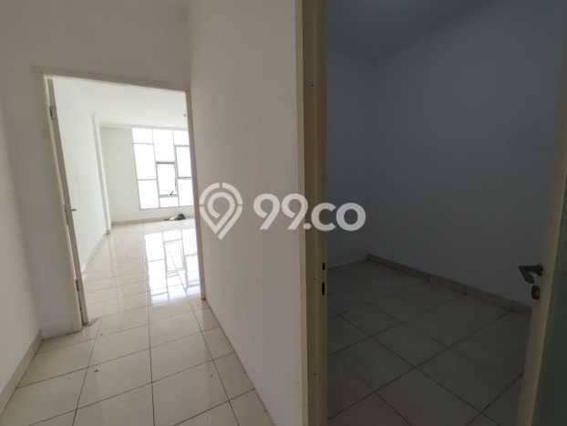 Ruko Dijual di Jakarta Barat LT 72m2 & LB 140m2 Lokasi Terbaik! Ruko Dijual di Jakarta Barat LT 72m2 & LB 140m2 Lokasi Terbaik!