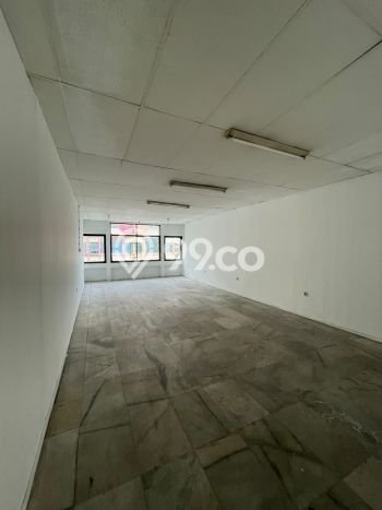 Jual Ruko Kawasan Strategis di , Luas 300m2m², Jalan Utama Jual Ruko Kawasan Strategis di , Luas 300m2m², Jalan Utama