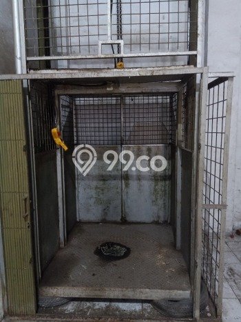 Gudang Kawasan , Luas 200m2m², Lokasi Strategis Gudang Kawasan , Luas 200m2m², Lokasi Strategis