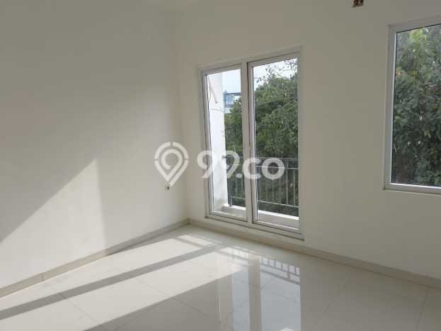 Dijual Rumah Mewah Megah Dengan View Eksklusif di Muara Karang, Jakarta Utara Dijual Rumah Mewah Megah Dengan View Eksklusif di Muara Karang, Jakarta Utara