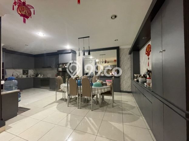 Hunian Elit LB 300m2 Siap Pakai Desain Elegan di Muara Karang, Jakarta Utara Hunian Elit LB 300m2 Siap Pakai Desain Elegan di Muara Karang, Jakarta Utara