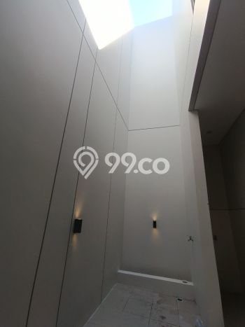 Rumah Exclusive 5 KT 4 KM di Kompleks Perumahan Mulyorejo, Surabaya Rumah Exclusive 5 KT 4 KM di Kompleks Perumahan Mulyorejo, Surabaya