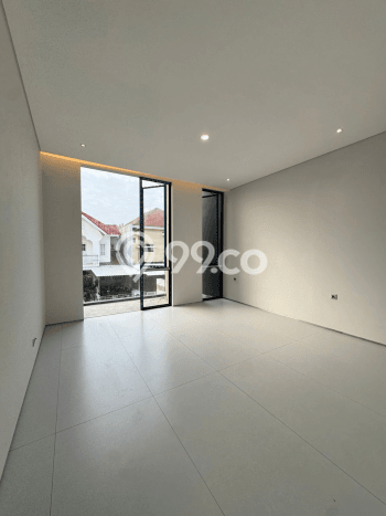Hunian Mewah Dijual LT 200m2 di Mulyorejo, Surabaya Hunian Mewah Dijual LT 200m2 di Mulyorejo, Surabaya