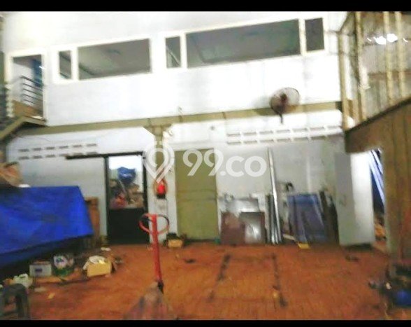 Gudang Dijual di Gununganyar LT 400m2, LB 400m2 Solusi Investasi Cerdas Gudang Dijual di Gununganyar LT 400m2, LB 400m2 Solusi Investasi Cerdas