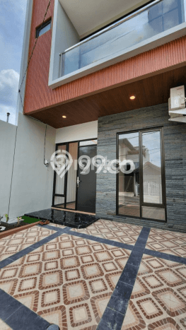 LOKASI PREMIUM! Rumah Berkembang area Rungkut, Luas 87m2m² LB 122m2m² LOKASI PREMIUM! Rumah Berkembang area Rungkut, Luas 87m2m² LB 122m2m²