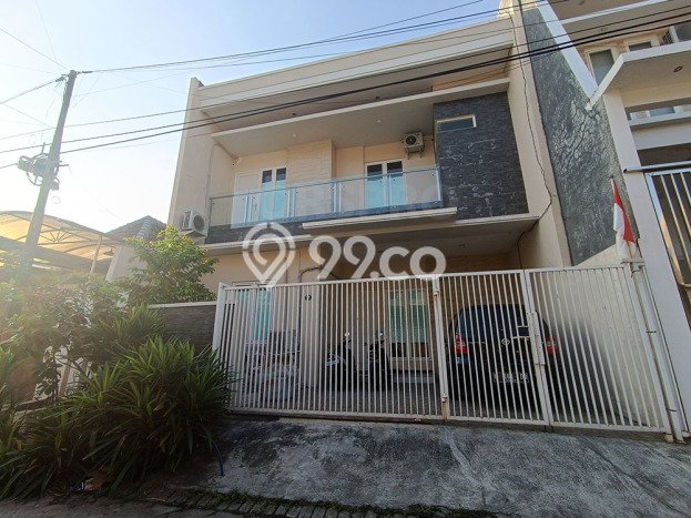 Rumah Modern Cantik 5 KT Bisa Langsung Pindah di Mulyorejo Rumah Modern Cantik 5 KT Bisa Langsung Pindah di Mulyorejo