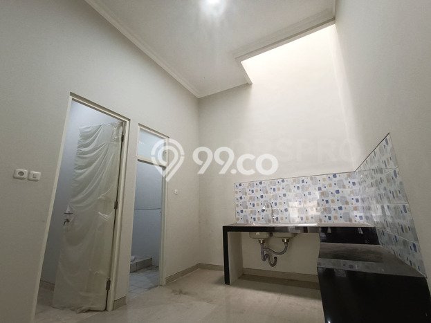 KESEMPATAN TERBAIK! Rumah Asri area Mulyorejo, Luas 80m2m² Bangunan 140m2m² KESEMPATAN TERBAIK! Rumah Asri area Mulyorejo, Luas 80m2m² Bangunan 140m2m²