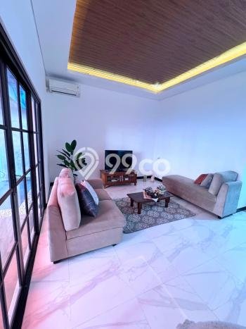 Rumah Modern Cantik 5 Kamar Bisa Langsung Pindah di Rungkut Rumah Modern Cantik 5 Kamar Bisa Langsung Pindah di Rungkut