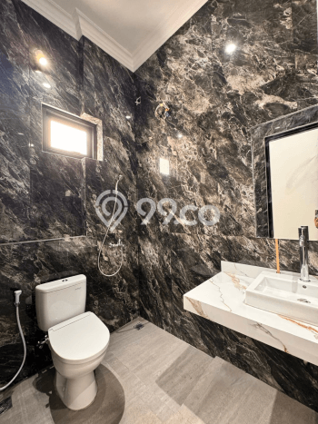 Siap Huni Hunian Elit 5 Kamar di Mulyorejo Dekat ke Mana Pun Siap Huni Hunian Elit 5 Kamar di Mulyorejo Dekat ke Mana Pun