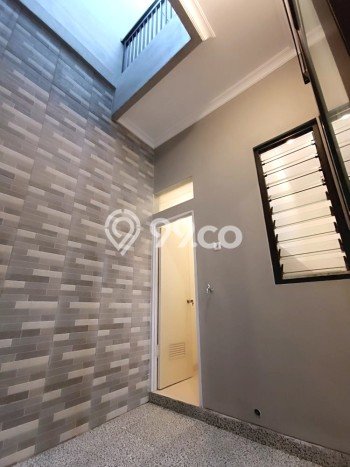 Hunian Impian Keluarga! Rumah Mewah di Sukolilo, Surabaya, LT 82m2m² Bangunan 120m2m² Hunian Impian Keluarga! Rumah Mewah di Sukolilo, Surabaya, LT 82m2m² Bangunan 120m2m²