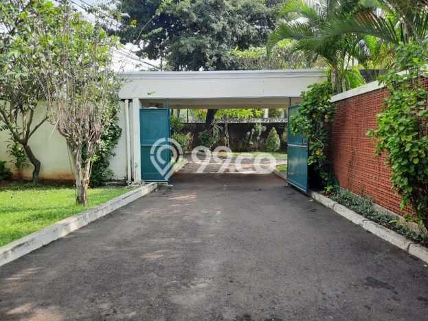 Disewakan Rumah Harga Terjangkau di Kemang Jakarta Selatan dengan 5 Kamar Tidur Disewakan Rumah Harga Terjangkau di Kemang Jakarta Selatan dengan 5 Kamar Tidur