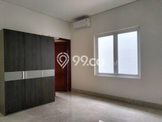 Rumah sewa siap huni 4 Kamar Tidur di Pejaten, Jakarta Selatan Rumah sewa siap huni 4 Kamar Tidur di Pejaten, Jakarta Selatan