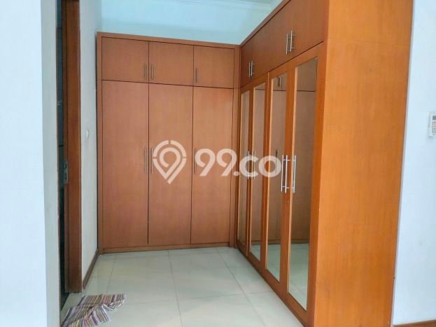 Sewa Rumah Harga Terjangkau di Kemang Jakarta Selatan Punya 5 Kamar Tidur Sewa Rumah Harga Terjangkau di Kemang Jakarta Selatan Punya 5 Kamar Tidur