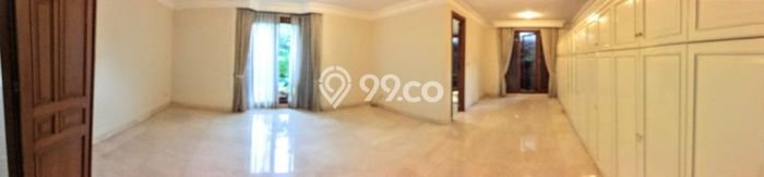 Disewakan Rumah Strategis di Ampera LT 1000m2 / LB 700m2 Kondisi Bagus Disewakan Rumah Strategis di Ampera LT 1000m2 / LB 700m2 Kondisi Bagus