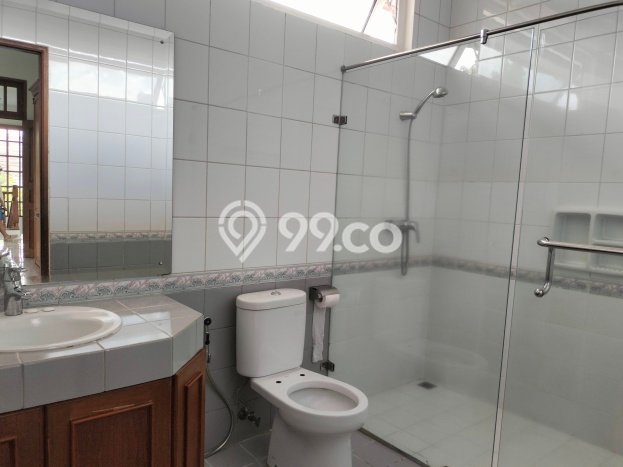 Rumah Kontrakan Jakarta Selatan LT 600m2 LB 600m2 Area Kemang Rumah Kontrakan Jakarta Selatan LT 600m2 LB 600m2 Area Kemang