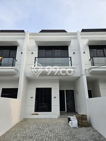 Rumah Luas Asri 4 KT Siap Huni di Kav DKI Jakarta Barat Rumah Luas Asri 4 KT Siap Huni di Kav DKI Jakarta Barat