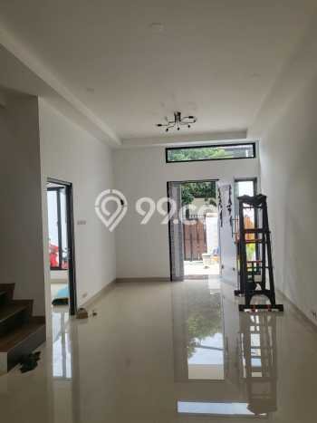 Rumah 3 KT 3 KM di Kawasan BSD, Tangerang Rumah 3 KT 3 KM di Kawasan BSD, Tangerang