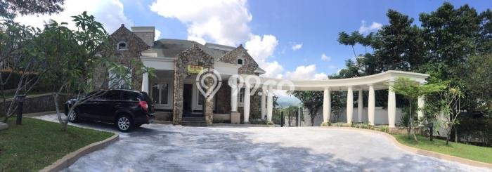 RUMAH MEWAH, LUAS 1610M, BAGUS, SENTUL CITY, KOLAM RENANG VIEW GUNUNG DAN GOLF RUMAH MEWAH, LUAS 1610M, BAGUS, SENTUL CITY, KOLAM RENANG VIEW GUNUNG DAN GOLF