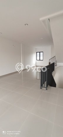 RUKO BARU, LOKASI RAMAI, PINGGIR JALAN RAYA RUKO BARU, LOKASI RAMAI, PINGGIR JALAN RAYA