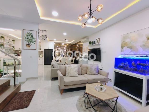 RUMAH BAGUS DAN CANTIK, SIAP HUNI, DI DELATINOS BSD RUMAH BAGUS DAN CANTIK, SIAP HUNI, DI DELATINOS BSD