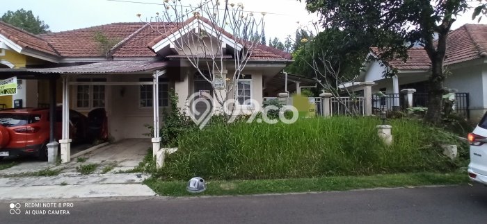 Rumah Lingkungan Nyaman kawasan Sentul City, Bogor, Luas 216m² Bangunan 105m² Rumah Lingkungan Nyaman kawasan Sentul City, Bogor, Luas 216m² Bangunan 105m²
