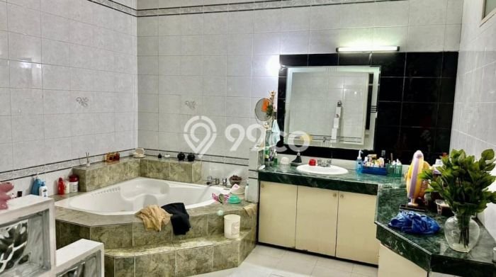 Rumah Mewah LB 475m2 Siap Pakai Desain Elegan di Pluit, Jakarta Utara Rumah Mewah LB 475m2 Siap Pakai Desain Elegan di Pluit, Jakarta Utara