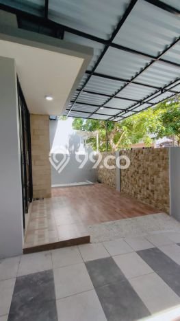 RUMAH SIAP HUNI, GRIYALOKA, DEPAN TAMAN. RUMAH SIAP HUNI, GRIYALOKA, DEPAN TAMAN.