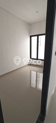 Jual Rumah Bagus Siap Huni LB 135m2 di Serpong Utara, Tangerang Selatan Jual Rumah Bagus Siap Huni LB 135m2 di Serpong Utara, Tangerang Selatan
