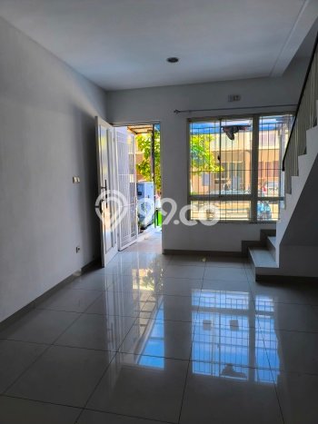 For Sale Rumah 3 Kamar Lokasi Strategis Bagus dan Strategis di BSD For Sale Rumah 3 Kamar Lokasi Strategis Bagus dan Strategis di BSD