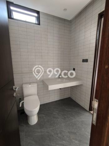 Rumah Idaman Keluarga LB 240m² Lokasi Sejuk di BSD The Icon, Tangerang Rumah Idaman Keluarga LB 240m² Lokasi Sejuk di BSD The Icon, Tangerang