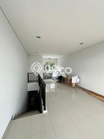 Unit Ruko Dijual di Tangerang LT 135m2 & LB 400m2 Unit Ruko Dijual di Tangerang LT 135m2 & LB 400m2
