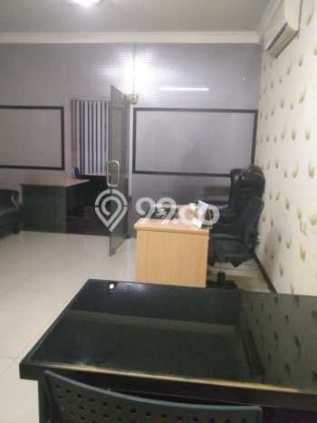 Ruko Dijual di Jakarta Pusat LT 64m2 & LB 445m2 Lokasi Terbaik! Ruko Dijual di Jakarta Pusat LT 64m2 & LB 445m2 Lokasi Terbaik!