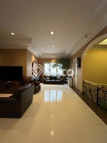 Ready to Use! Premium House LT 353m2 Desain Modern di Pondok Indah Ready to Use! Premium House LT 353m2 Desain Modern di Pondok Indah
