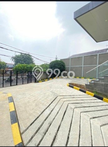 Kantor Dijual di Matraman LT 759m2, LB 2107m2 Solusi Investasi Cerdas Kantor Dijual di Matraman LT 759m2, LB 2107m2 Solusi Investasi Cerdas