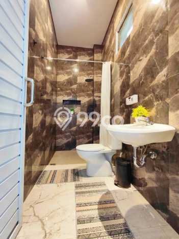 Rumah Modern 5 KT di Maguwoharjo Yogyakarta Semi Furnished Rumah Modern 5 KT di Maguwoharjo Yogyakarta Semi Furnished