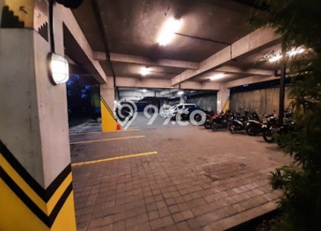 Unit Komersial Dijual di Ngaglik Sleman Luas Tanah 999m2, Luas Bangunan 968m2 Unit Komersial Dijual di Ngaglik Sleman Luas Tanah 999m2, Luas Bangunan 968m2