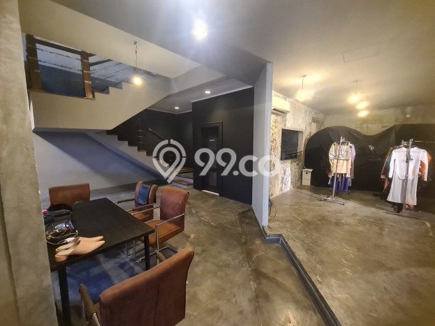 Ruko untuk Disewa di Pusat Jakarta Selatan Luas Bangunan 950m2 Ruko untuk Disewa di Pusat Jakarta Selatan Luas Bangunan 950m2