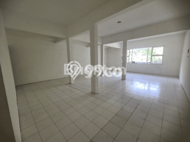 Ruko untuk Disewa di Pusat Jakarta Barat Luas Bangunan 437m2 Ruko untuk Disewa di Pusat Jakarta Barat Luas Bangunan 437m2