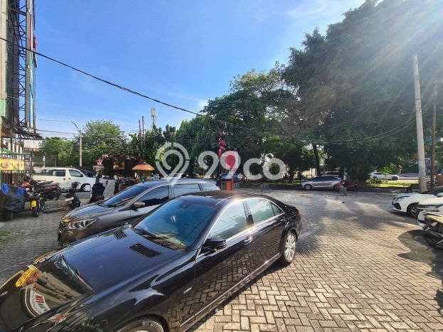 Ruko Dijual di Prime Area Jakarta Barat Luas 200m2 Ruko Dijual di Prime Area Jakarta Barat Luas 200m2