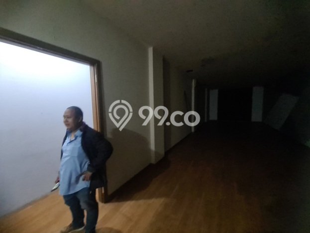 Disewakan Ruko di Kawasan Ramai Grogol Luas 672m2 Disewakan Ruko di Kawasan Ramai Grogol Luas 672m2