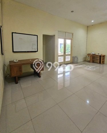 Unit Komersial Disewa Lokasi Menteng, Jakarta Pusat Spesifikasi Luas Bangunan 600m2 Unit Komersial Disewa Lokasi Menteng, Jakarta Pusat Spesifikasi Luas Bangunan 600m2