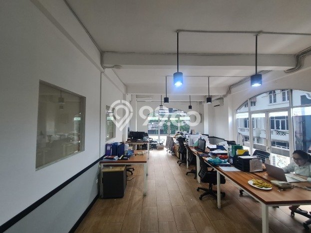 Ruko untuk Disewa di Pusat Jakarta Selatan Luas Bangunan 600m2 Ruko untuk Disewa di Pusat Jakarta Selatan Luas Bangunan 600m2