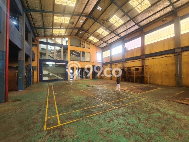 Ruko Disewa di Jakarta Selatan dengan LB 1600m2 Area Komersial Ramai Ruko Disewa di Jakarta Selatan dengan LB 1600m2 Area Komersial Ramai