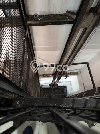 Disewakan Komersial di Kawasan Ramai Tomang Luas 1200m2 Disewakan Komersial di Kawasan Ramai Tomang Luas 1200m2