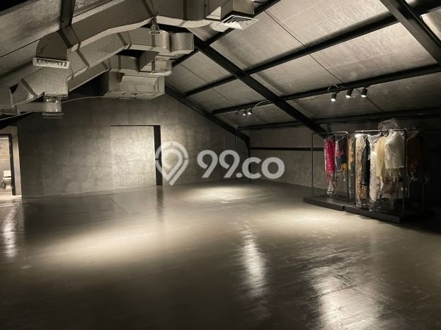Ruko untuk Disewa di Pusat Jakarta Selatan Luas Bangunan 950m2 Ruko untuk Disewa di Pusat Jakarta Selatan Luas Bangunan 950m2